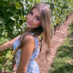 Meet your Posher, Jenna